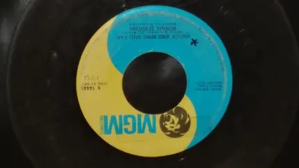 Ronnie Sessions - Tossin' And Turnin' / Knock And Ring And Tap