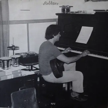 Robert Broberg - En Typiskt Rund Lp Med Hål I Mitten