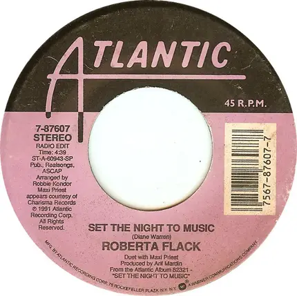 Roberta Flack - Set the Night to Music