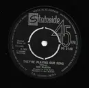7inch Vinyl Single - Rod McKuen - They're Playing Our Song - 4 Prong Centre