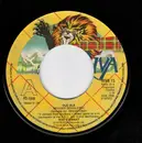 7inch Vinyl Single - Rod Stewart & The Scottish World Cup Squad - Ole Ola - Large Center Hole