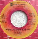 7'' - Roy Clark - We Can't Build A Fire In The Rain