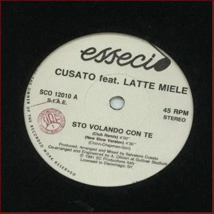 Salvatore Cusato feat. Latte E Miele - Sto Volando Con Te
