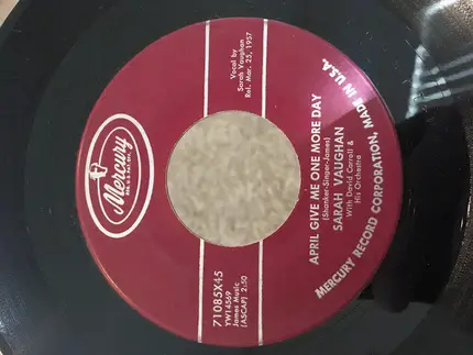 Sarah Vaughan - Poor Butterfly / April Give Me One More Day