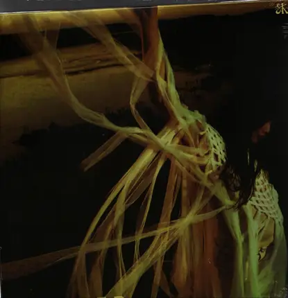 Sarah Kinsley - Escaper