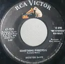 7inch Vinyl Single - Skeeter Davis - Something Precious / Where I Ought To Be