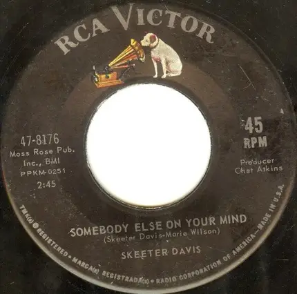 Skeeter Davis - I'm Saving My Love / Somebody Else On Your Mind