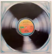 12inch Vinyl Single - Sheila Hylton - Bed's Too Big Without You