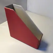 Vinyl Storage - Single-Winkel, 70er Jahre - in roter Lederoptik, für ca. 20-30 Singles