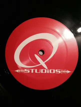 Sombionx & James Amato - When We Swing