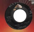 7'' - Sonny James - the day's not over yet