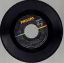 7inch Vinyl Single - Soeur Sourire - Dominique / Les Pied Des Missionaires