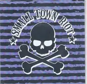 small town riot - Skulls & Stripes