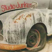 Steppin' Razor - Studio Junkies