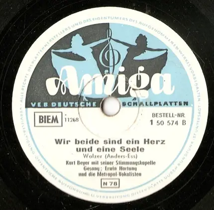 Stimmungskapelle Kurt Beyer - Ja, Ja Der Klapperstorch / Wir Beide Sind Ein Herz Und Eine Seele