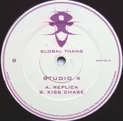 Studio 4 - Replica / Kiss Chase