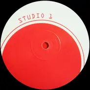 Studio 1 - Rot