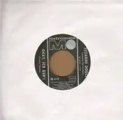 Suzanne Doucet - Okay, Ich Geh'! / Was Fällt Dir Ein