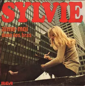 Sylvie Vartan - Aime-Moi